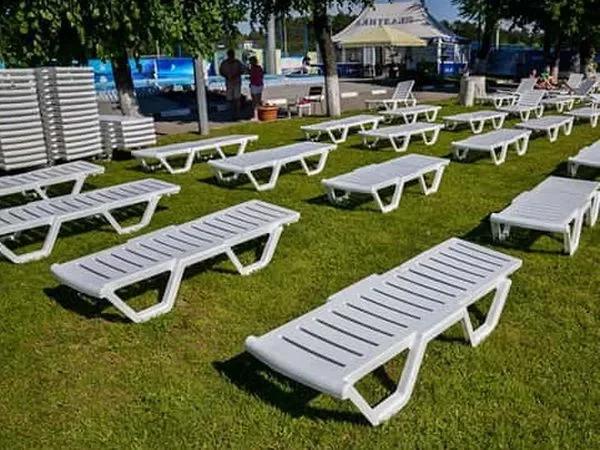 Шезлонг пластиковый пятипозиционный